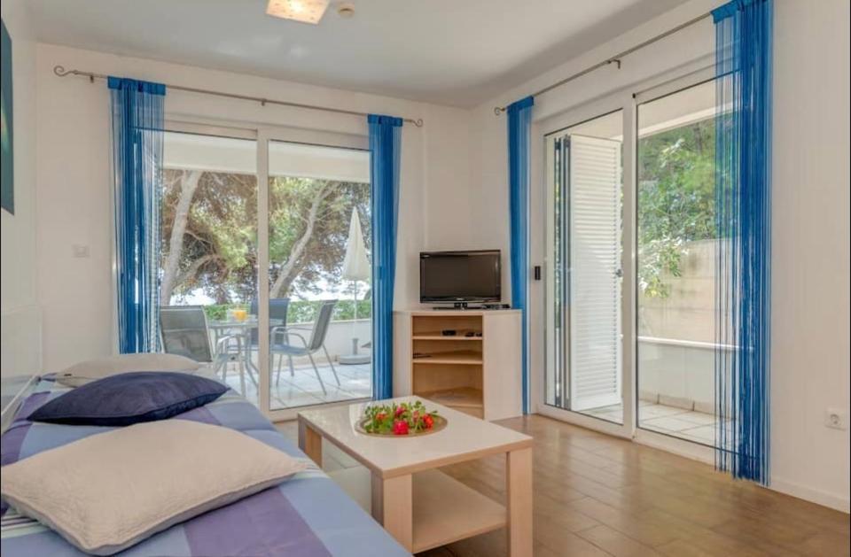 Apartment Promenade Zlatni Rat Bol Exterior photo