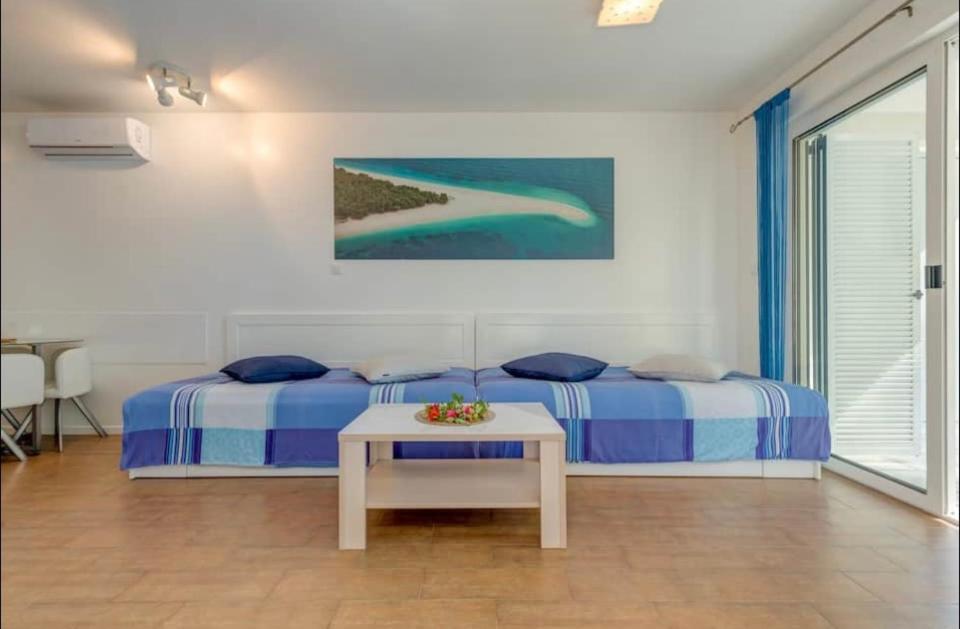 Apartment Promenade Zlatni Rat Bol Exterior photo